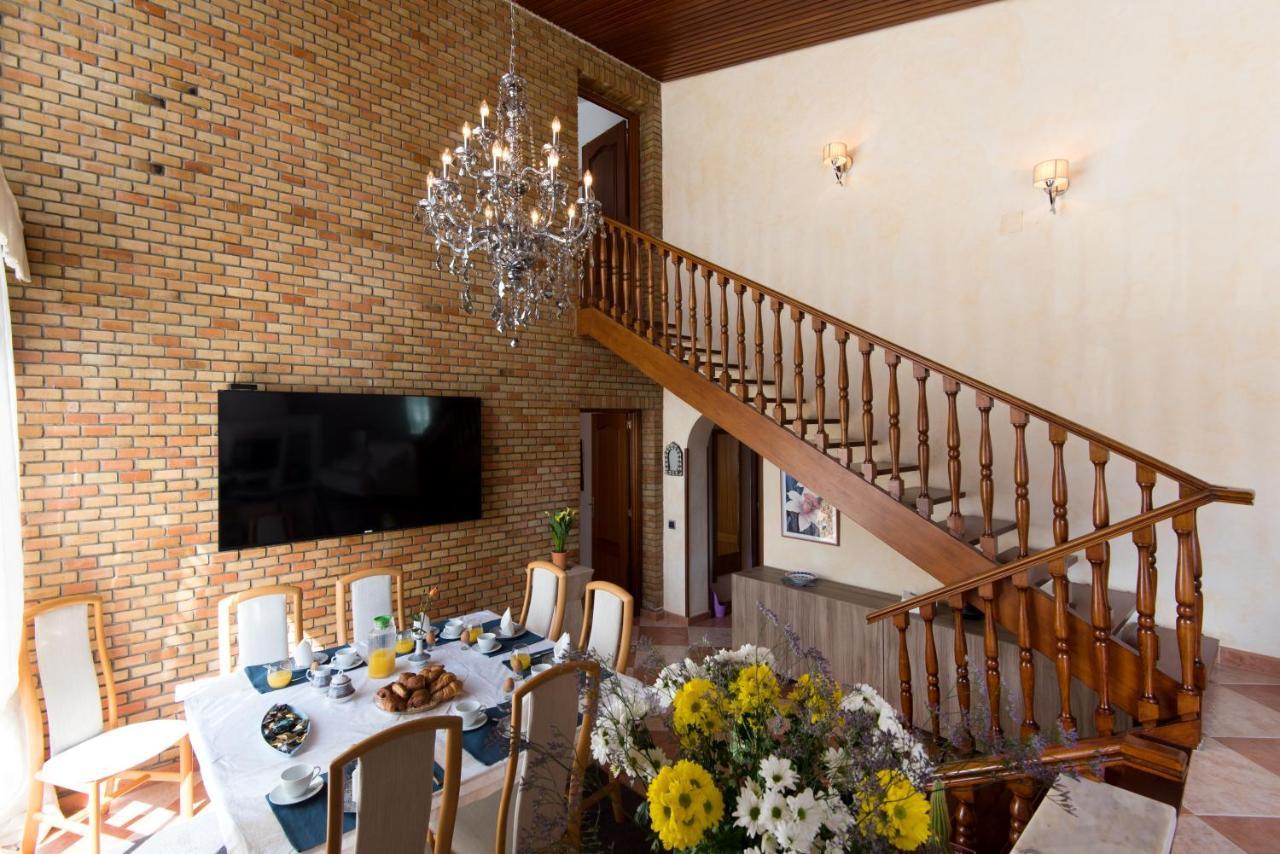 Villa Palm Beach Marina Benalmadena 3 Min Walking From The Sea מראה חיצוני תמונה